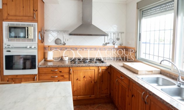 Resale - Villa -
Guardamar del Segura