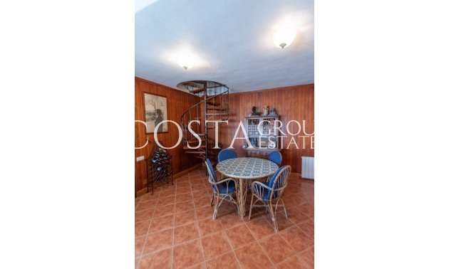 Resale - Villa -
Guardamar del Segura