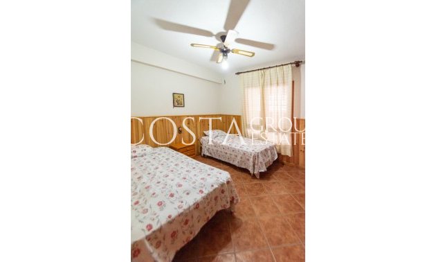 Resale - Villa -
Guardamar del Segura