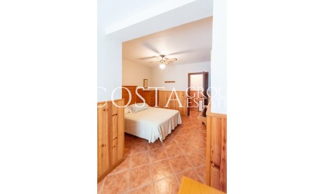 Resale - Villa -
Guardamar del Segura