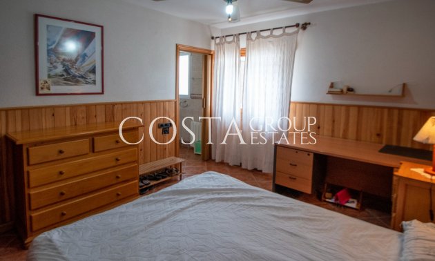 Resale - Villa -
Guardamar del Segura