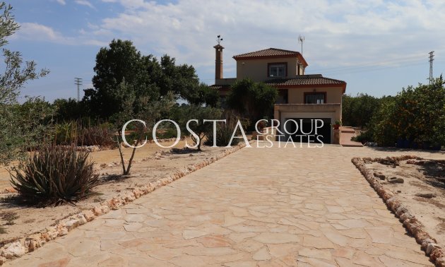 Resale - Villa -
Algorfa