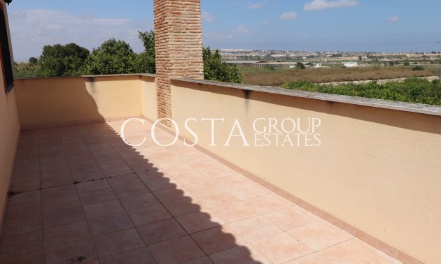 Resale - Villa -
Algorfa