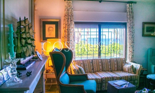 Resale - Villa -
Orihuela Costa - Cabo Roig
