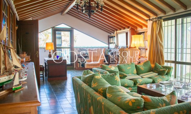 Resale - Villa -
Orihuela Costa - Cabo Roig