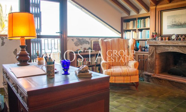 Resale - Villa -
Orihuela Costa - Cabo Roig