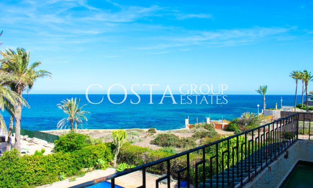 Resale - Villa -
Orihuela Costa - Cabo Roig