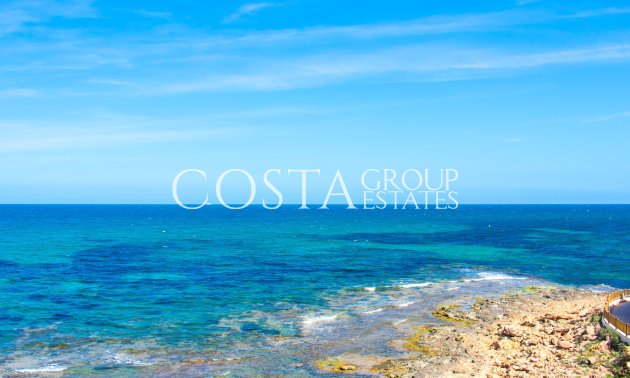 Resale - Villa -
Orihuela Costa - Cabo Roig