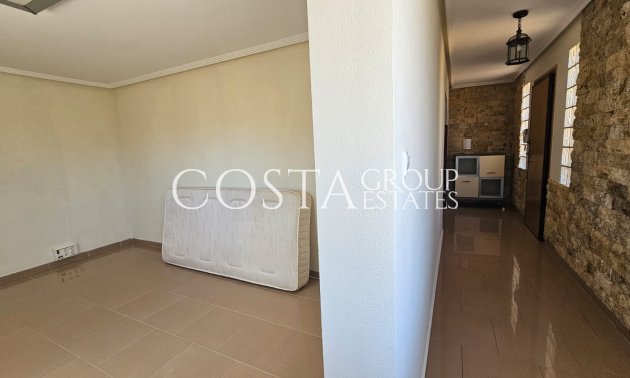 Resale - Villa -
Los Alcazares