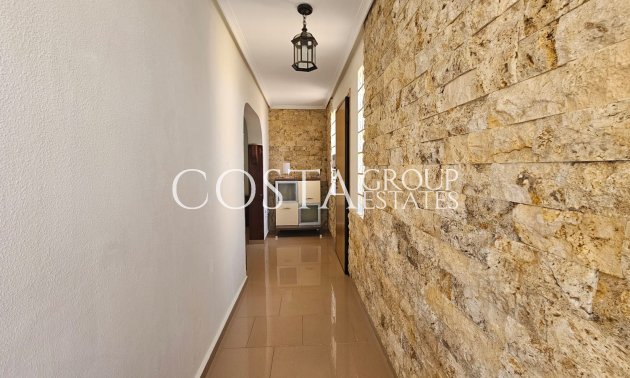 Resale - Villa -
Los Alcazares