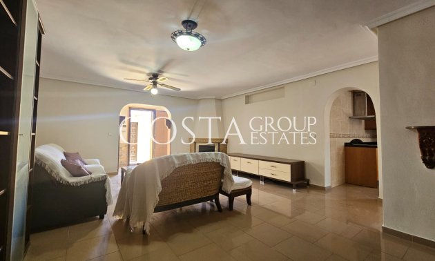 Resale - Villa -
Los Alcazares