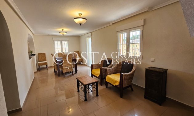 Resale - Villa -
Los Alcazares