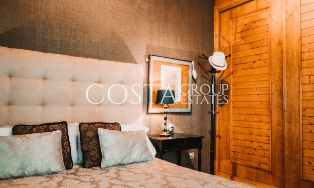 Wiederverkauf - Villa -
Catral