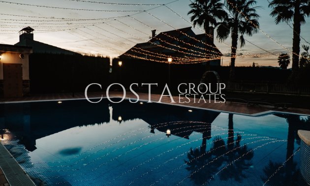 Wiederverkauf - Villa -
Catral