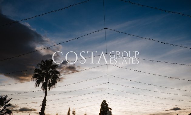 Wiederverkauf - Villa -
Catral