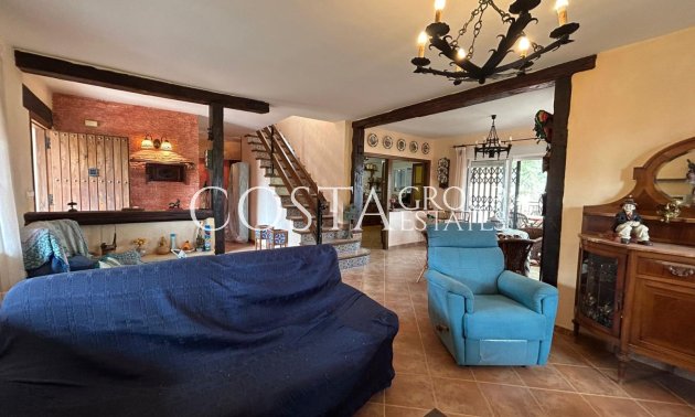 Odsprzedaż - Willa -
San Miguel de Salinas - Urbanizaciones