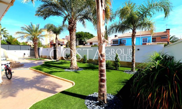 Wiederverkauf - Villa -
Orihuela Costa - Campoamor
