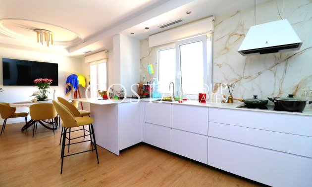 Wiederverkauf - Villa -
Orihuela Costa - Campoamor