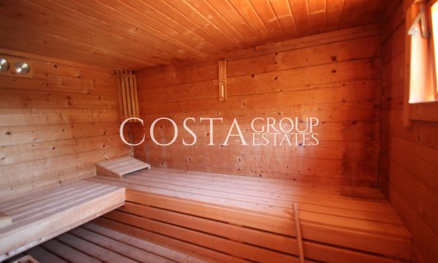 Wiederverkauf - Villa -
Torrevieja - Punta Prima