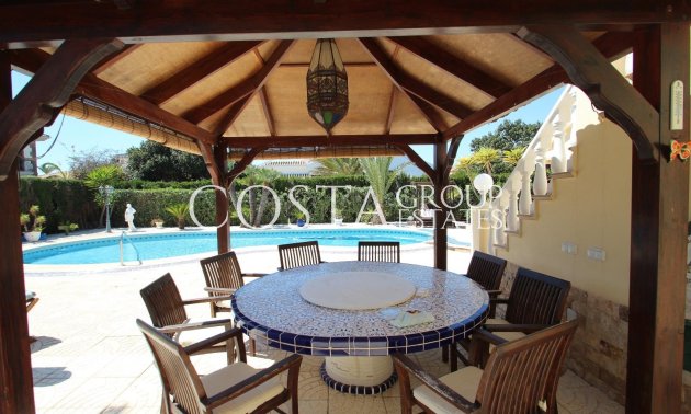 Wiederverkauf - Villa -
Torrevieja - Punta Prima