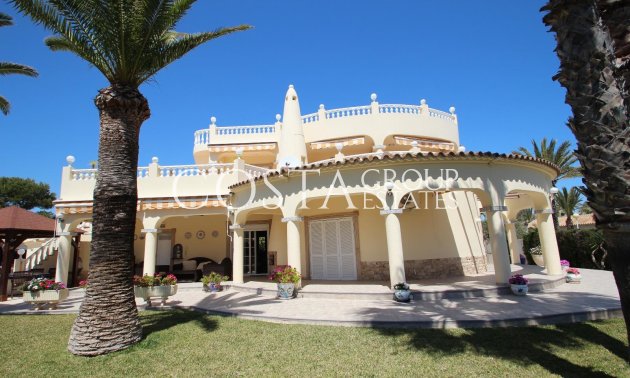 Wiederverkauf - Villa -
Torrevieja - Punta Prima