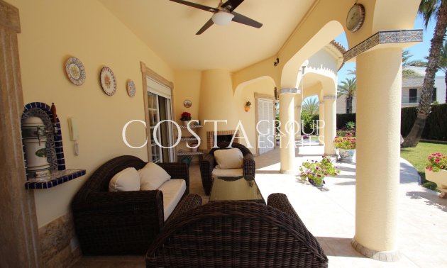 Wiederverkauf - Villa -
Torrevieja - Punta Prima