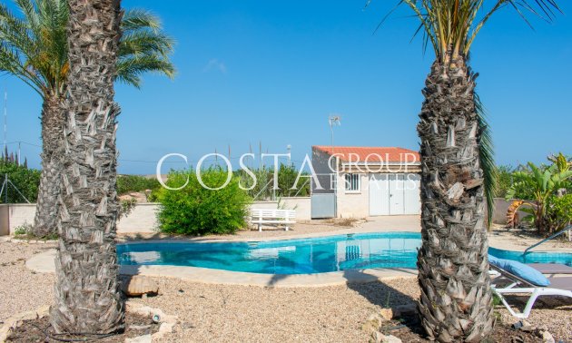 Herverkoop - Villa -
Guardamar del Segura - El Raso