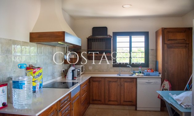 Herverkoop - Villa -
Guardamar del Segura - El Raso