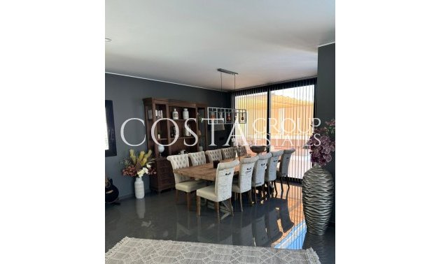 Herverkoop - Villa -
San Fulgencio - La Marina