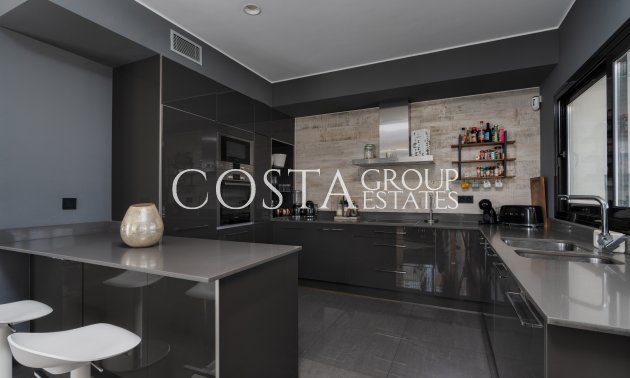 Herverkoop - Villa -
San Fulgencio - La Marina