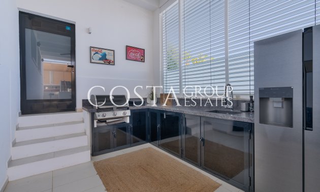 Herverkoop - Villa -
San Fulgencio - La Marina