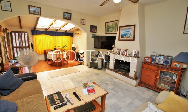 Wiederverkauf - House -
Villamartín