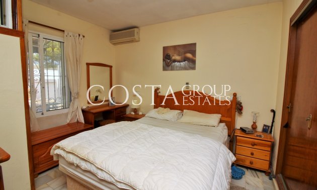 Wiederverkauf - House -
Villamartín