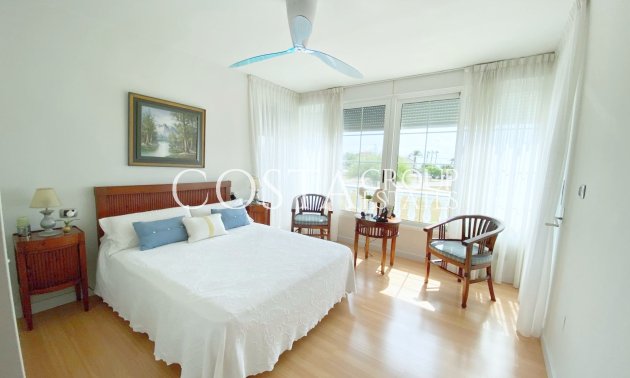 Wiederverkauf - Villa -
Los Alcazares