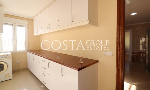 Odsprzedaż - Willa -
La Marina - La Escuera