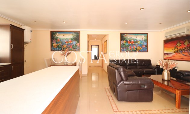 Odsprzedaż - Willa -
La Marina - La Escuera