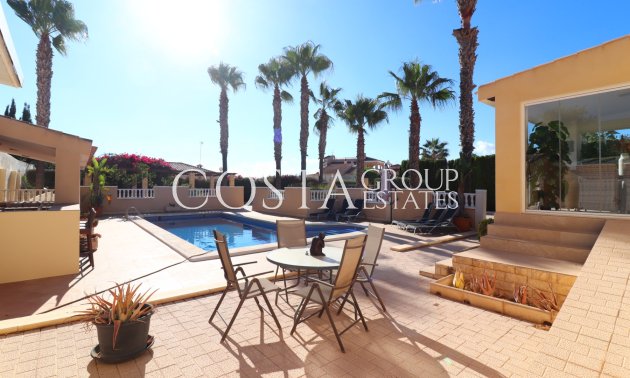 Odsprzedaż - Willa -
La Marina - La Escuera