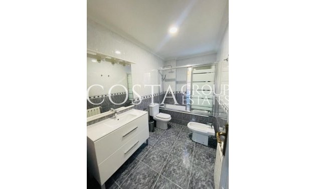 Revente - Villa -
Torrevieja - Los Balcones