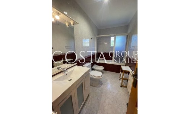 Revente - Villa -
Torrevieja - Los Balcones