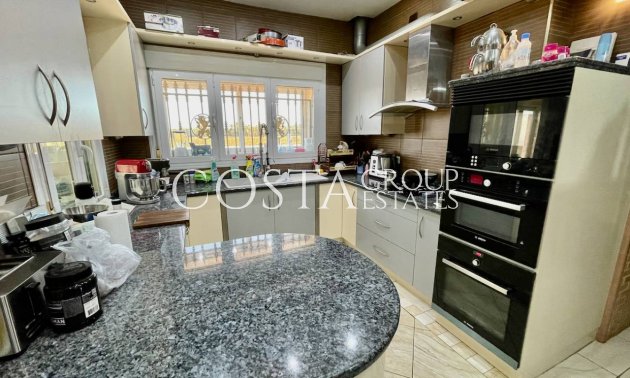 Herverkoop - Villa -
Guardamar del Segura