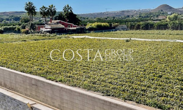 Herverkoop - Villa -
Guardamar del Segura