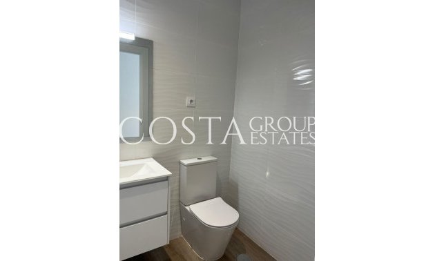 Resale - Villa -
Los Alcazares