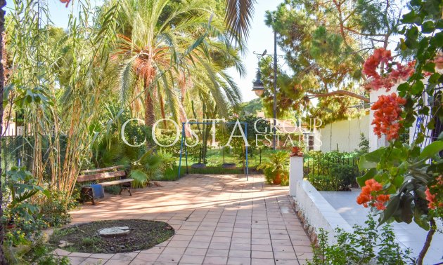 Herverkoop - Villa -
Orihuela Costa - Punta Prima