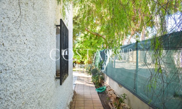 Herverkoop - Villa -
Orihuela Costa - Punta Prima