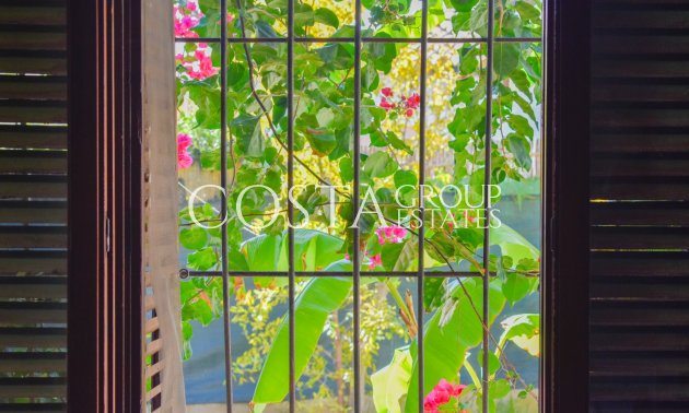 Herverkoop - Villa -
Orihuela Costa - Punta Prima