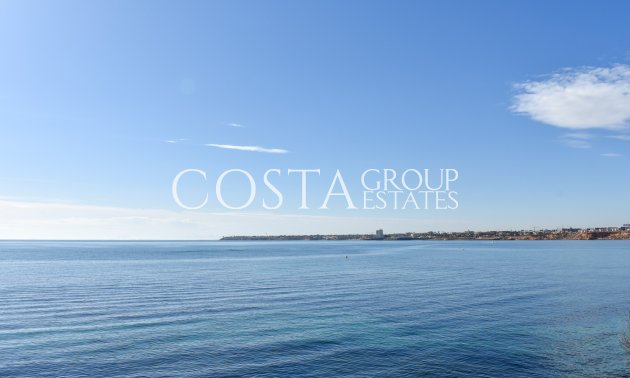 Herverkoop - Villa -
Orihuela Costa - Punta Prima