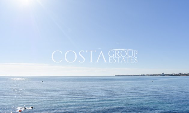 Herverkoop - Villa -
Orihuela Costa - Punta Prima