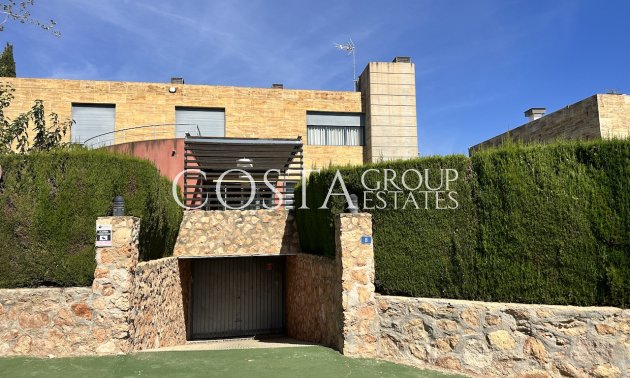 Resale - Villa -
Orihuela Costa - Dehesa de campoamor