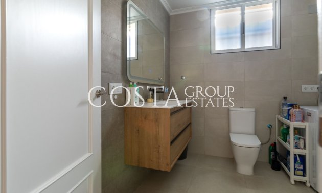 Odsprzedaż - Willa -
Benijofar