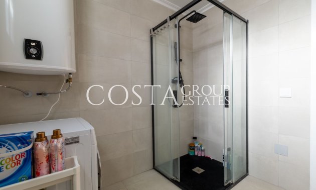 Odsprzedaż - Willa -
Benijofar